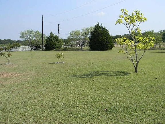 4th image of 2017 Hamilton Ln