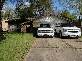 12407 Drifting Winds Dr, Houston, TX 77044