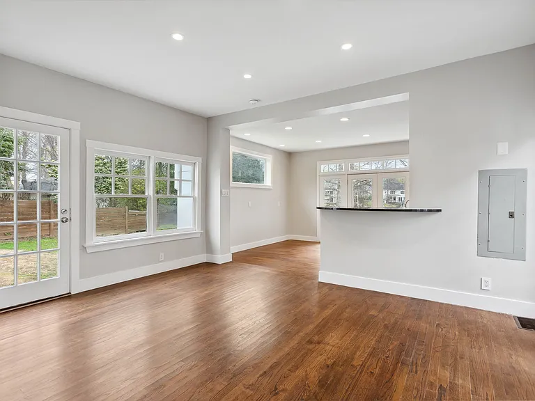 2849 Ashford Rd — Photo 14