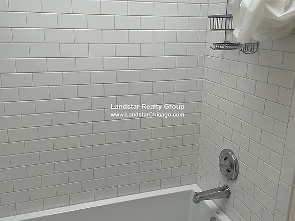 2nd image of 1326 Chicago Ave APT 202