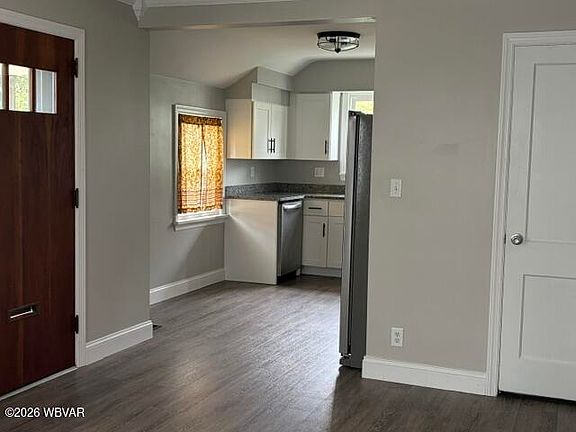 5th image of 621 Woodland Ave