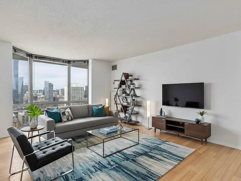 2020 Walnut St #29J — Photo 2