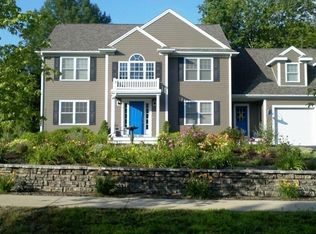 8 Strawberry Farm Rd, Marshfield, MA 02050