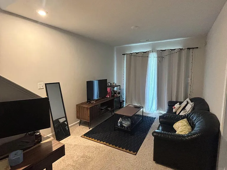 4105 Bolton Ct — Photo 19