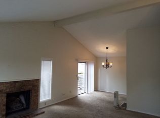 20 Mountain Cir, Lake Oswego, OR