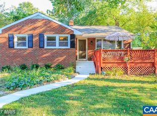 907 Ficklen Rd, Fredericksburg, VA 22405