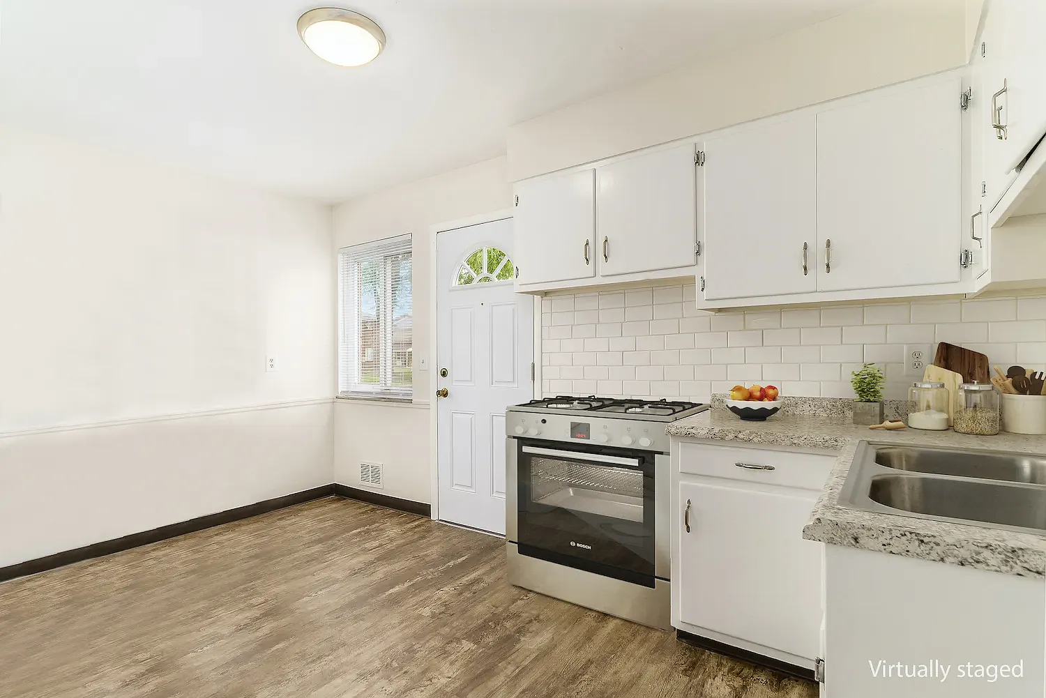 2 bed, 810 sqft, $1,095 — Photo 2
