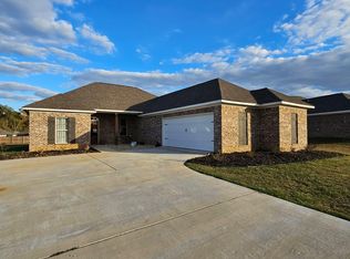 150 Chartleigh Cir, Canton, MS 39046