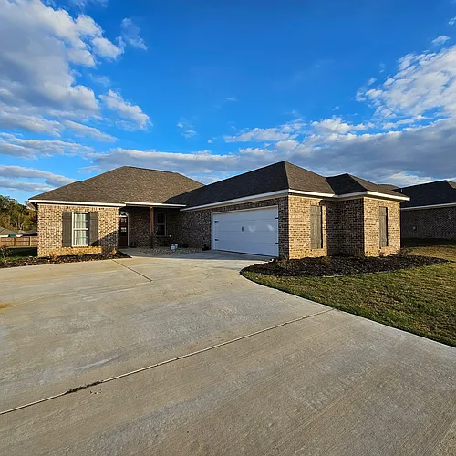 150 Chartleigh Cir Photo 1
