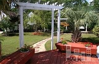 2nd image of 504 N Colony Circle