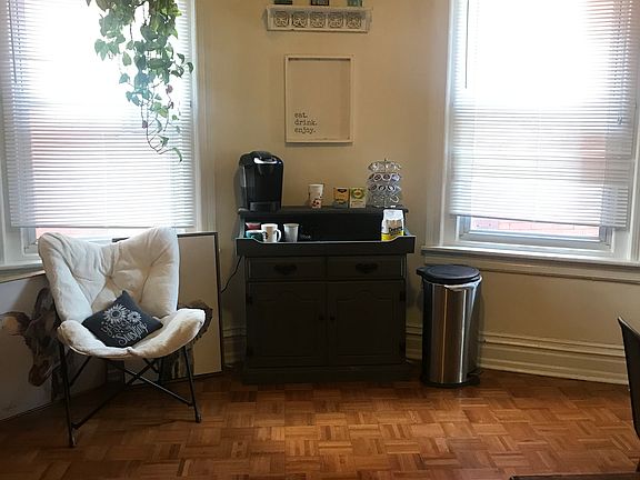 2nd image of 4333 Pine St Floor 2