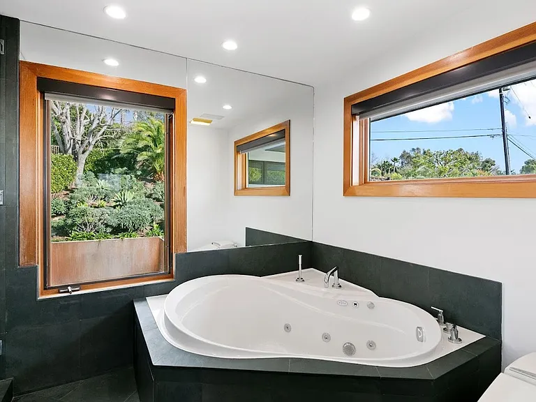27091 Sea Vista Dr — Photo 27
