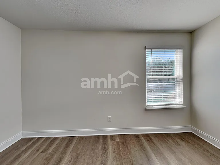 1328 Mount Logan Dr — Photo 24