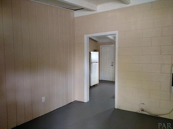 2nd image of 7292 N Palafox St