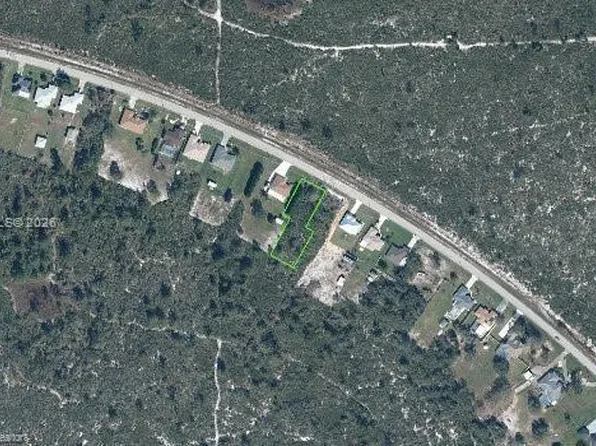 6153 Columbus Blvd, Sebring, FL 33872