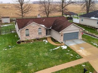 3121 Cobblestone Ln, Danville, IL 61832