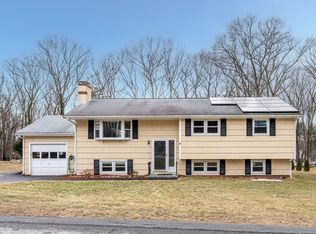 4 Princeton Rd, Burlington, MA 01803