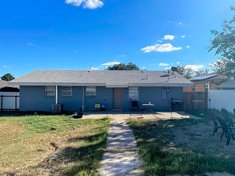 3237 Drexel Ave — Photo 4