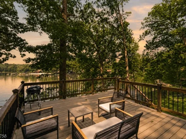 115 Wildwood Rd, Jefferson Twp., NJ 07438