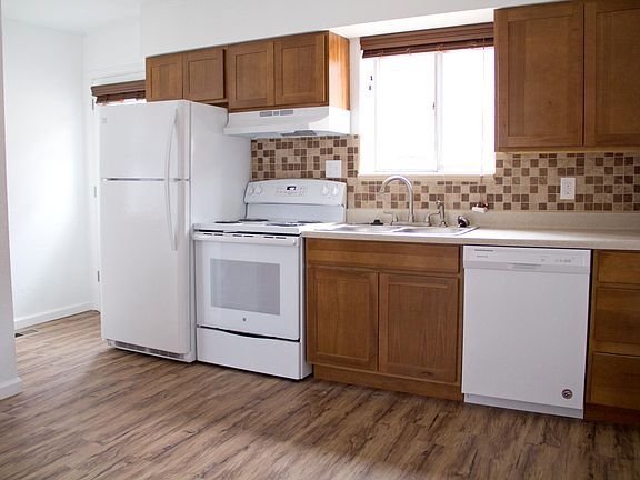 3rd image of 4950 W 8th Ave #4950