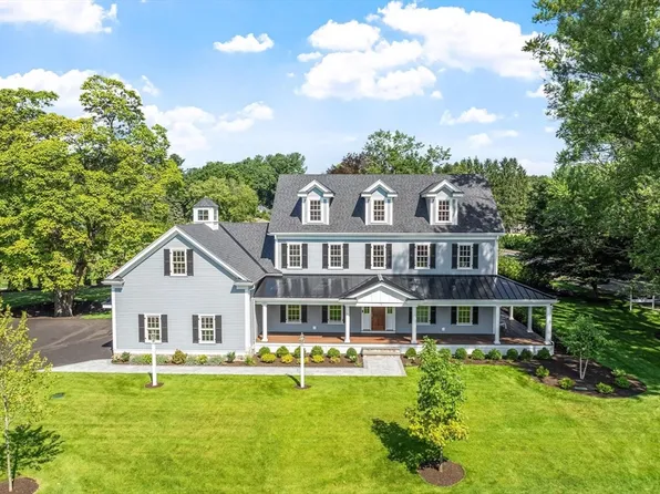 1 Tuttle Ln, Lynnfield, MA 01940