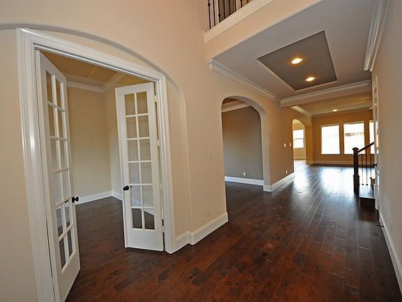 7440_Family-Room_Hall_Study
