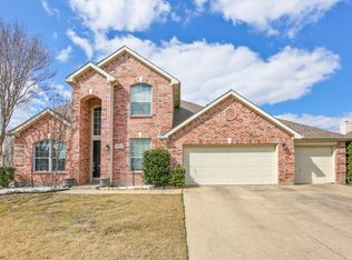 5017 Raisintree Dr, Fort Worth, TX 76244