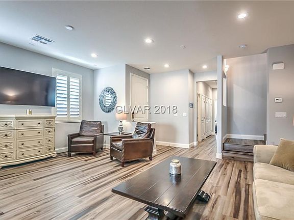 5th image of 11834 Montanesa Ave