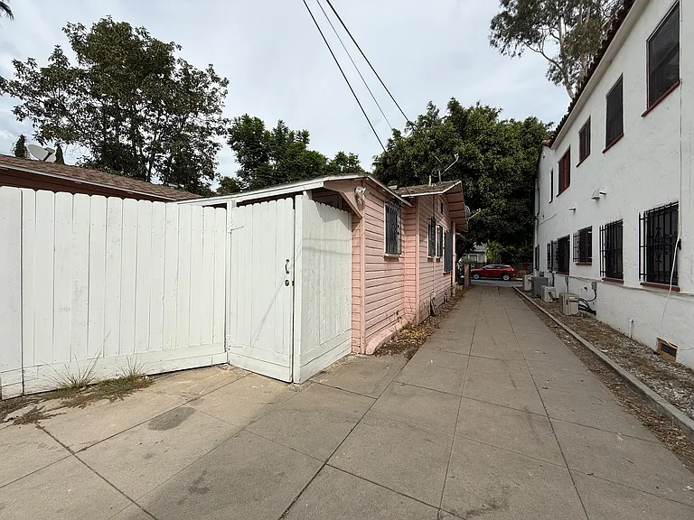 1123 N Vista St #1123 — Photo 17