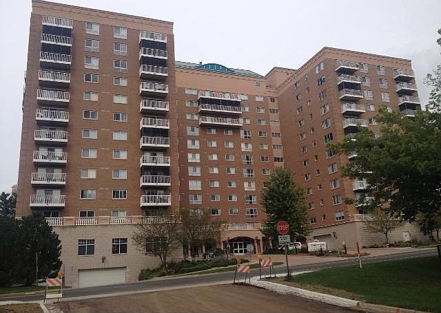 1st image of 6711 Lake Shore Dr #913
