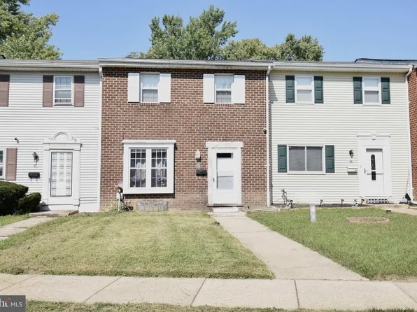 39 Top View Ct, Baltimore, MD 21244