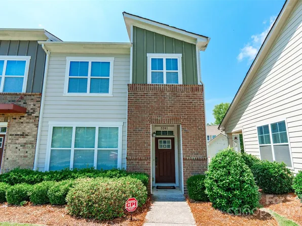 3261 Bending Birch Pl, Charlotte, NC 28206