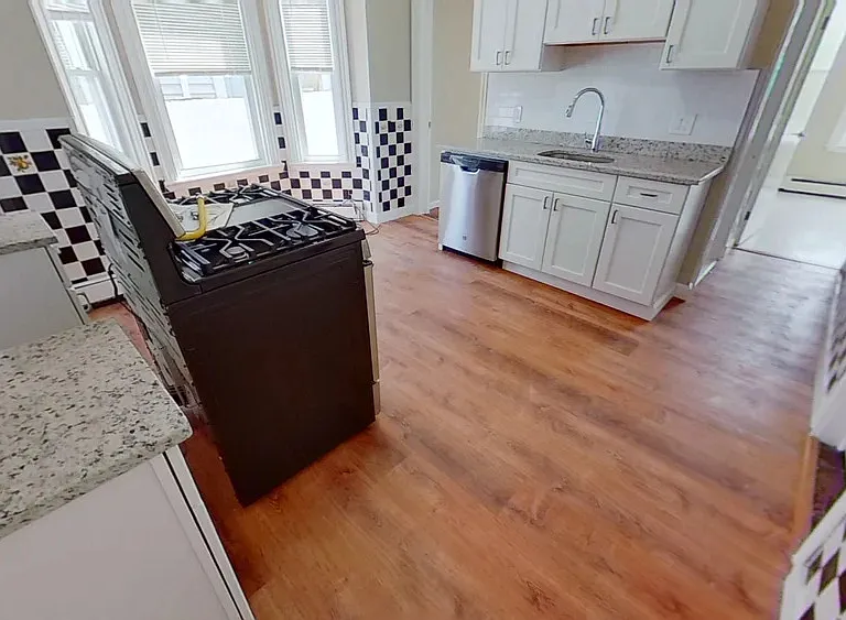 121 George St #1 — Photo 2