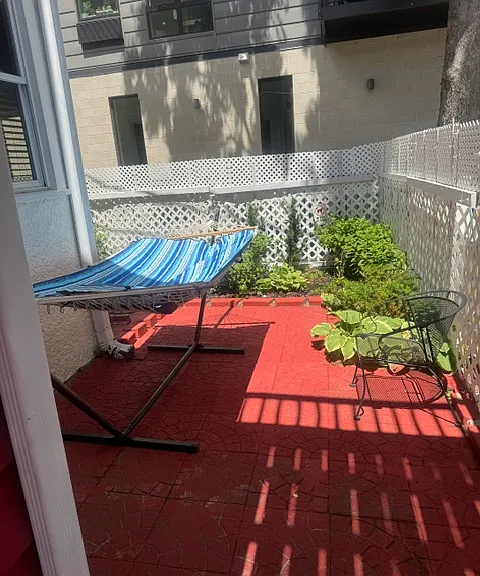 2717 Girard Ave S #101 — Photo 51