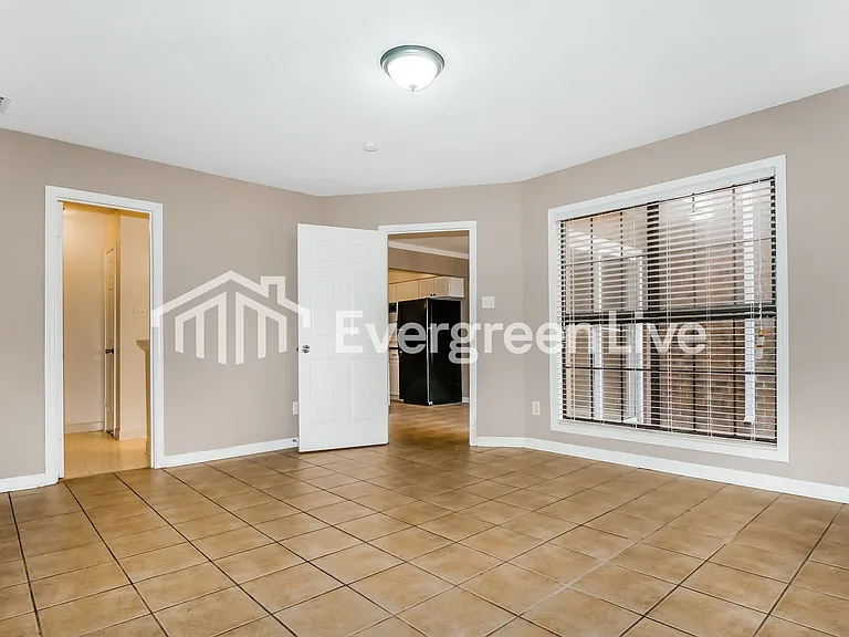 8260 Cedar Chest Dr — Photo 8