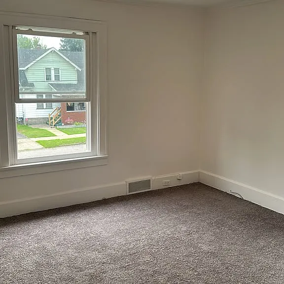 515 E Leasure Ave — Photo 8