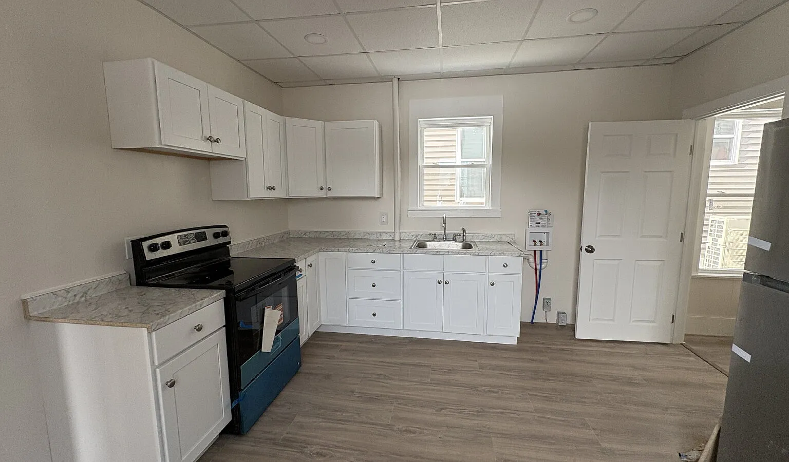3 bed, 1.0 bath, $2,650 — Photo 4