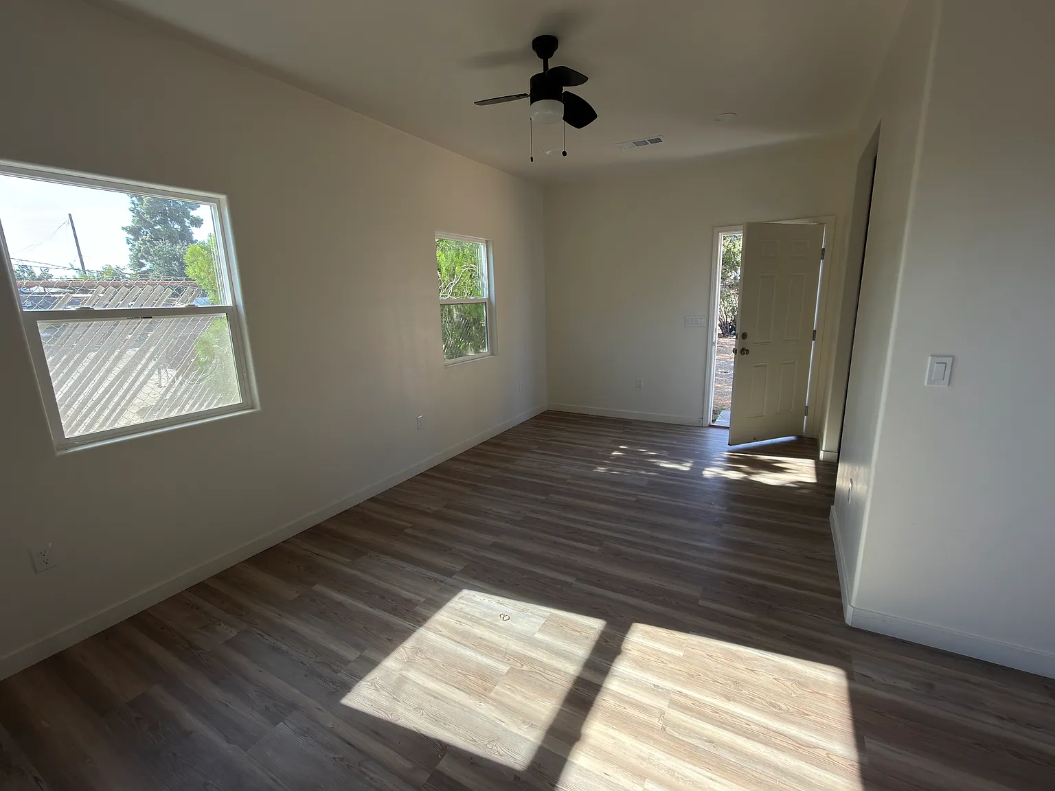 2 bed, 1100 sqft, $2,000 — Photo 2