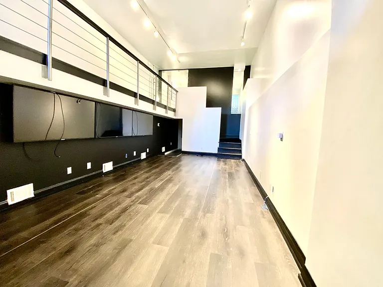 1823 Spring Garden St #1 — Photo 15