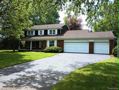 7476 Franklin Ridge Way, West Bloomfield, MI, 48322