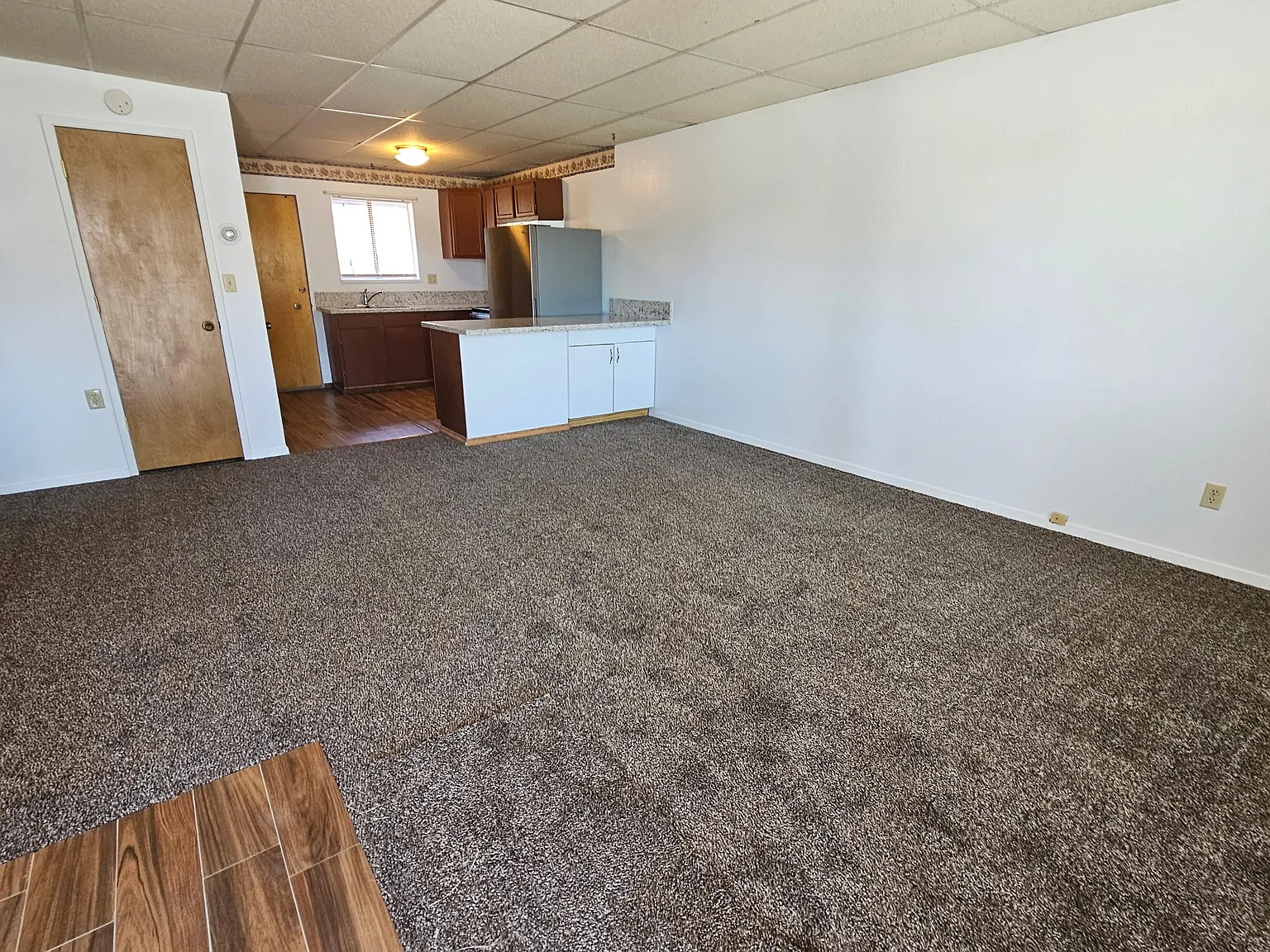 2 bed, 840 sqft, $1,690 — Photo 2