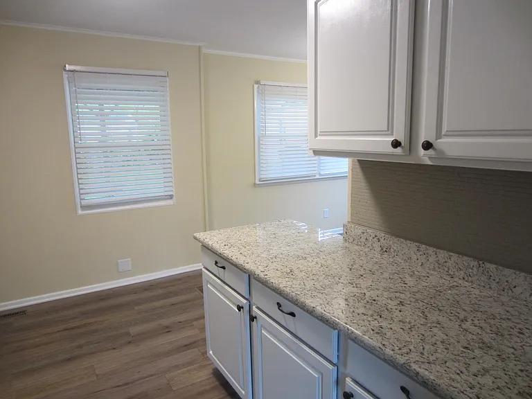 1415 Old Mill Rd — Photo 5