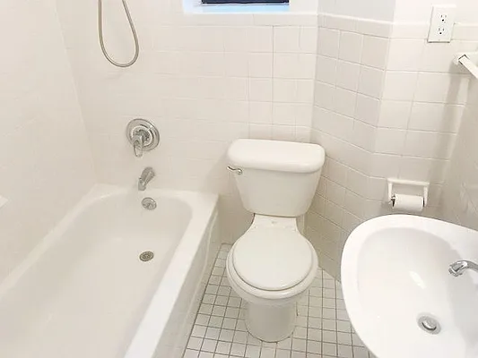 Rented by AJ Clarke | media 39