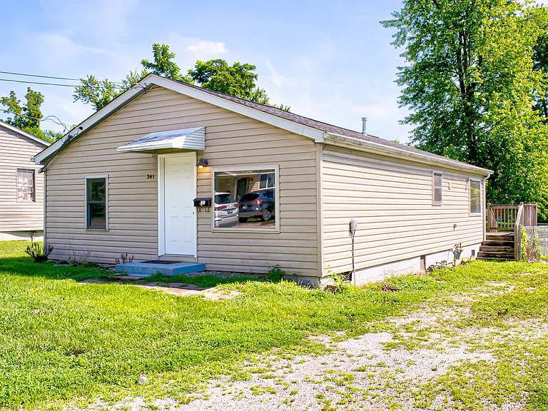 241 Kahl Ct — Photo 3