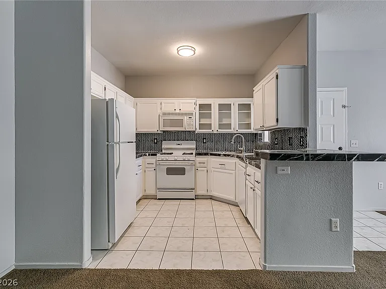 1300 S Arlington St #123 — Photo 6
