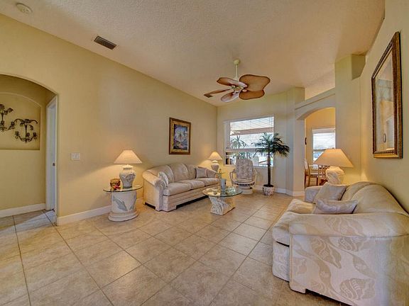 5th image of 3161 Camberly Cir