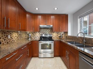 12 Laguna Ct UNIT 302, New Westminster, BC V3M6W4
