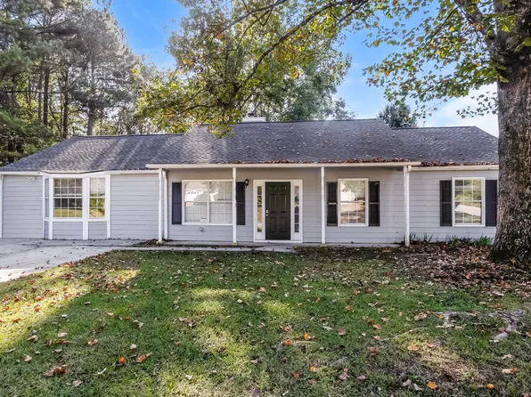 3810 Greenbrook Dr, Douglasville, GA 30135