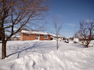 1059 Flynn Ave, Ottawa, ON K7S3G7
