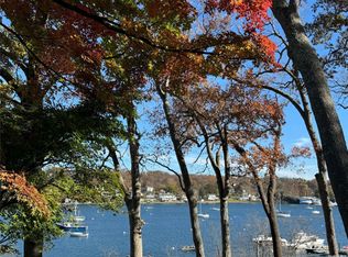 199 W Shore Rd, Huntington, NY 11743